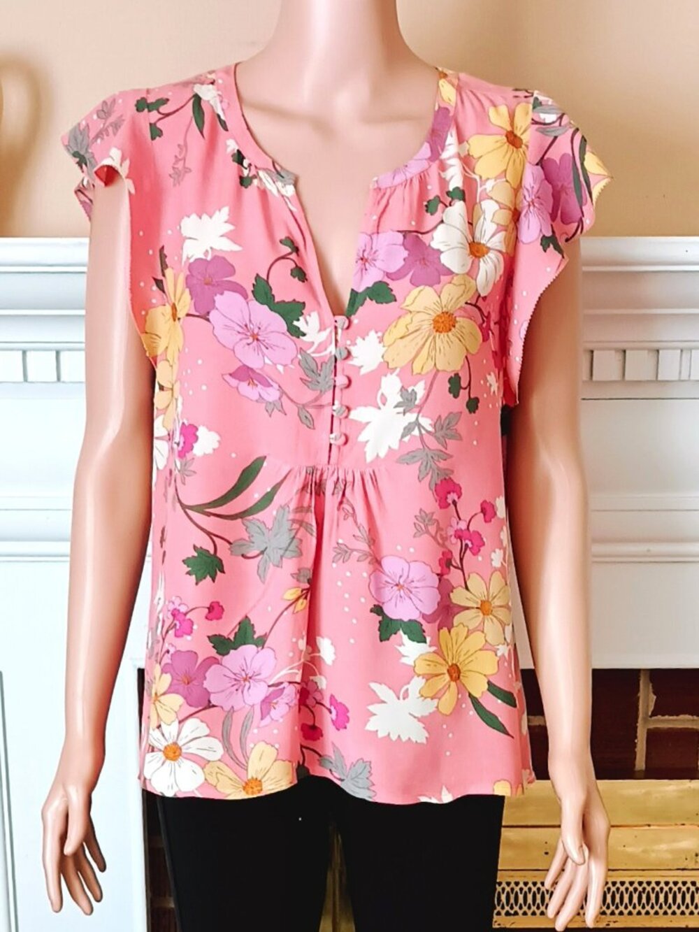 Sanctuary Multi Color Floral Top XS Cap Sleeve Loose Fit Button Front Blouse